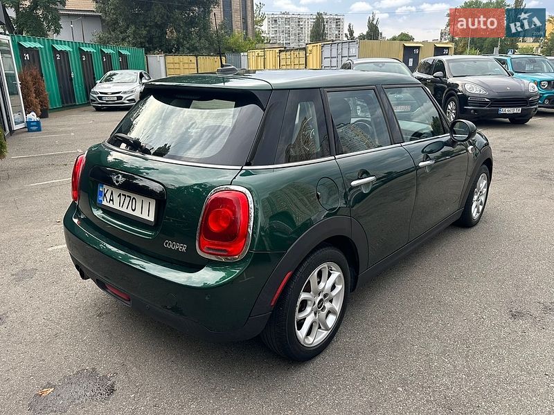 Хэтчбек MINI Cooper 2017 в Киеве