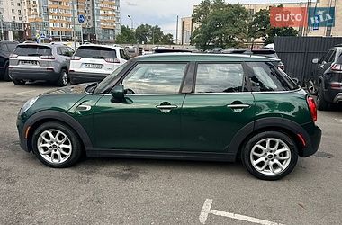 Хэтчбек MINI Cooper 2017 в Киеве