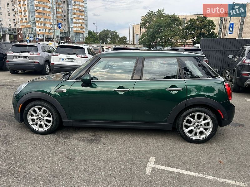 Хэтчбек MINI Cooper 2017 в Киеве