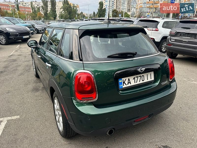 Хэтчбек MINI Cooper 2017 в Киеве