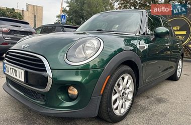 Хэтчбек MINI Cooper 2017 в Киеве