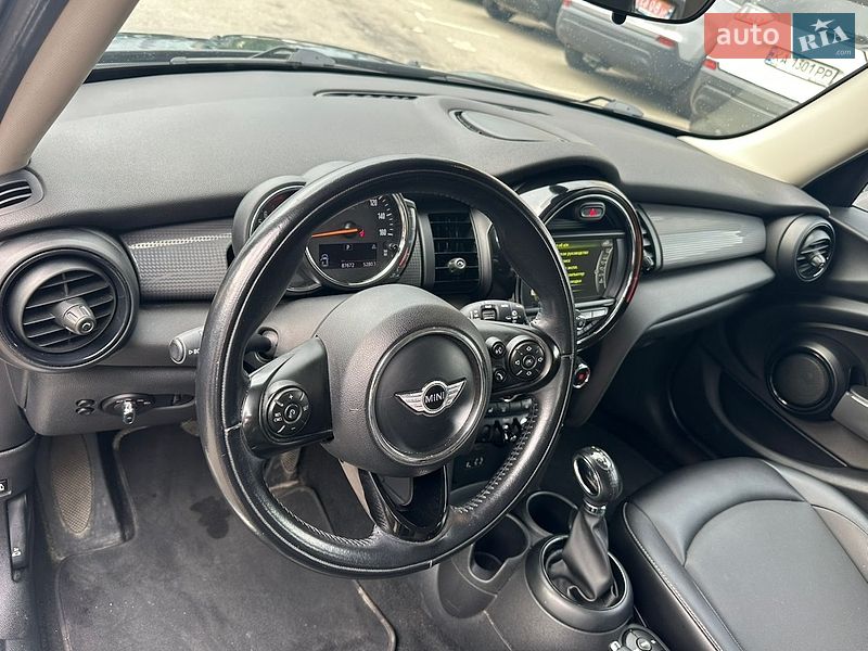 Хэтчбек MINI Cooper 2017 в Киеве