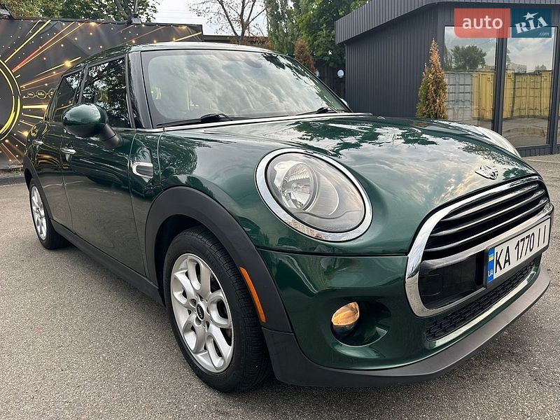 Хэтчбек MINI Cooper 2017 в Киеве