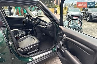 Хэтчбек MINI Cooper 2017 в Киеве