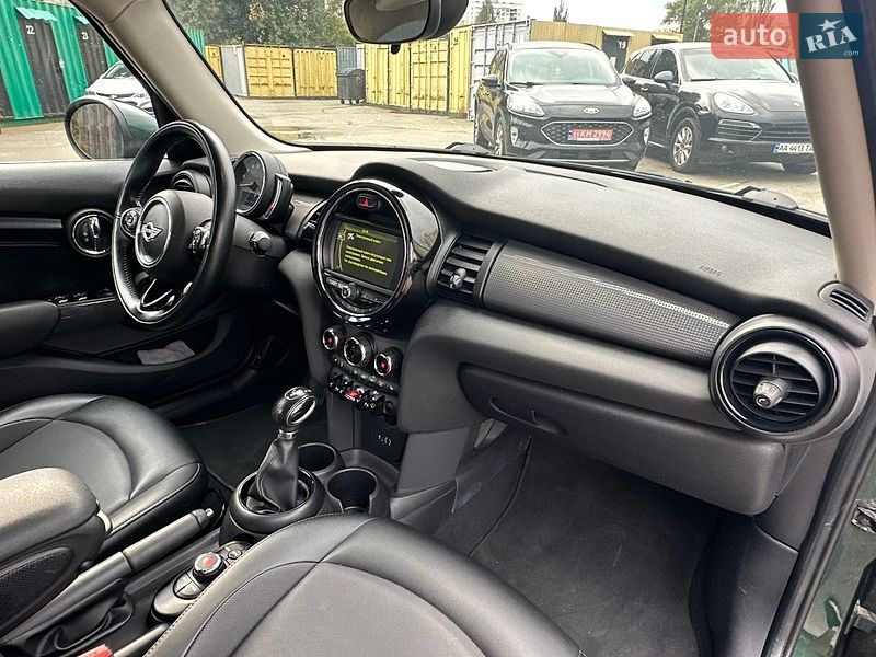 Хэтчбек MINI Cooper 2017 в Киеве