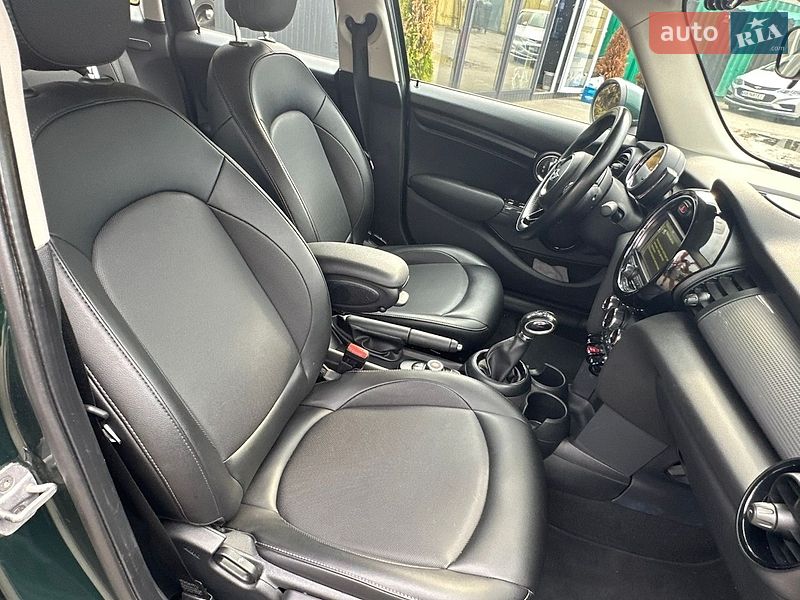 Хэтчбек MINI Cooper 2017 в Киеве