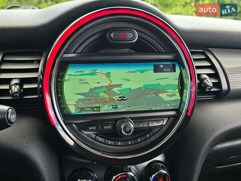 Хетчбек MINI Cooper 2016 в Хмельницькому