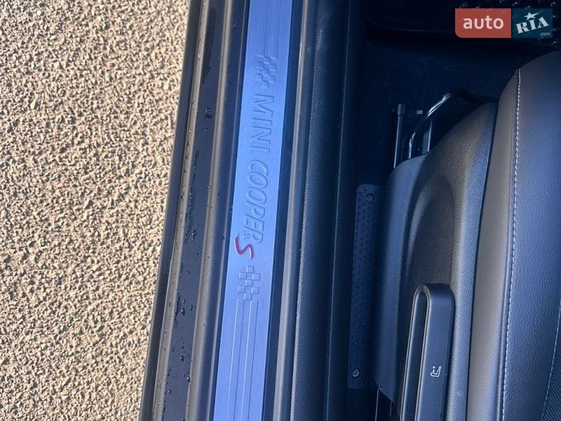 Хэтчбек MINI Cooper 2019 в Киеве