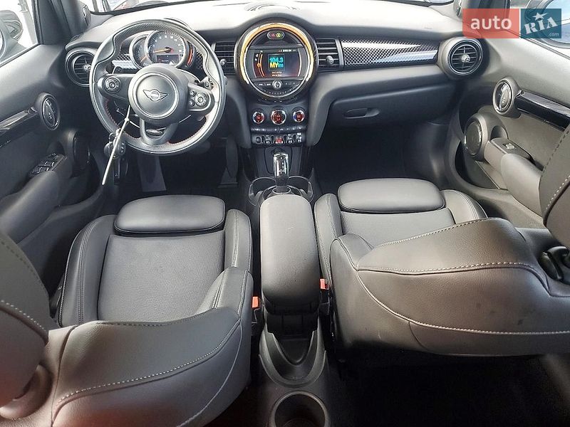Хэтчбек MINI Cooper 2019 в Сумах