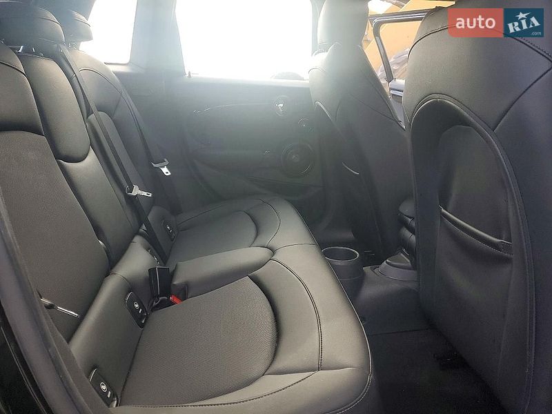 Хэтчбек MINI Cooper 2019 в Сумах