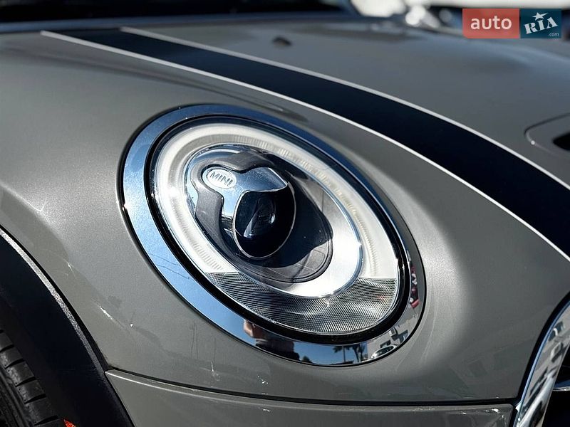 Хэтчбек MINI Cooper 2017 в Ивано-Франковске