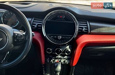 Хэтчбек MINI Cooper 2017 в Ивано-Франковске