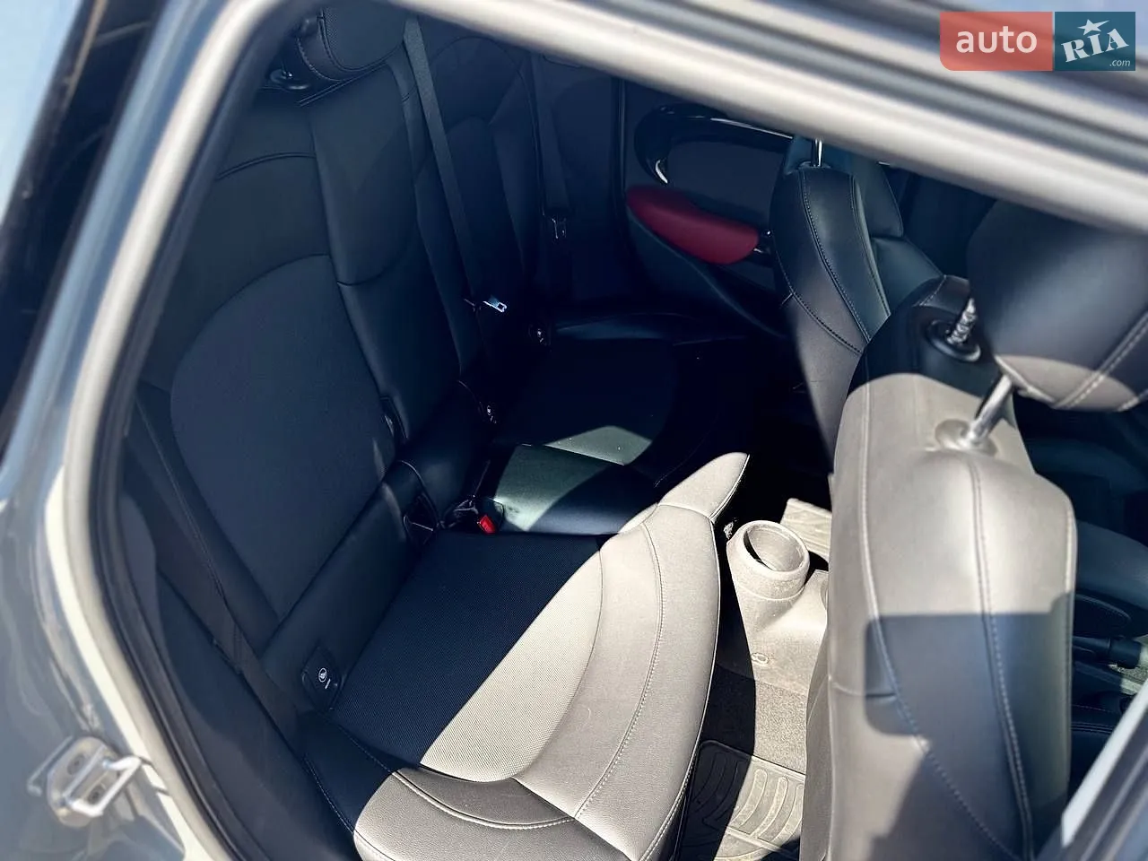 2017 MINI Cooper - мініатюра 17