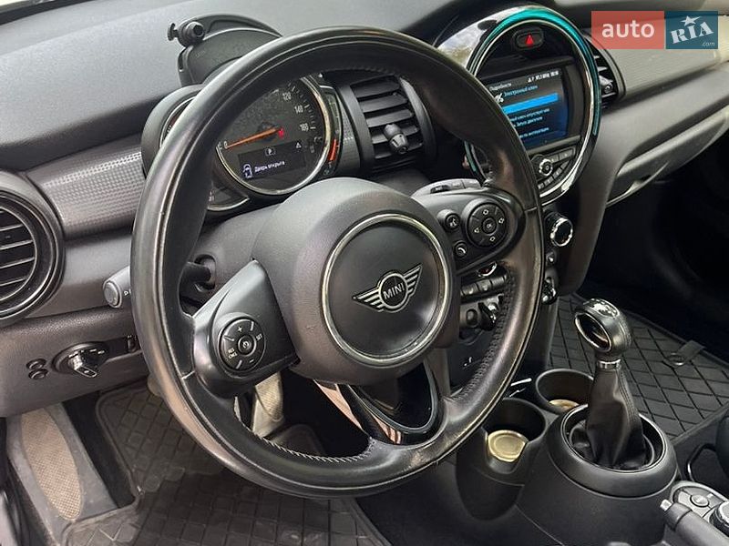 Хэтчбек MINI Cooper 2019 в Львове