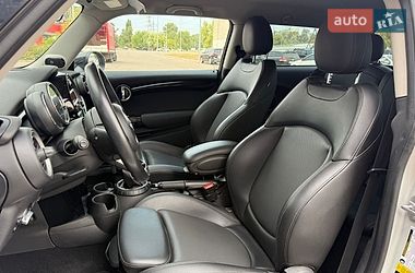Хетчбек MINI Cooper 2015 в Києві