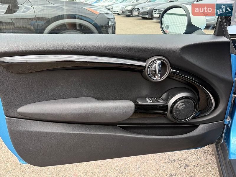 Хетчбек MINI Cooper 2018 в Березенщиній