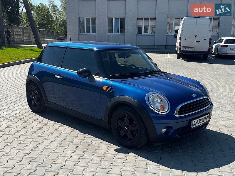 Хэтчбек MINI Cooper 2007 в Житомире