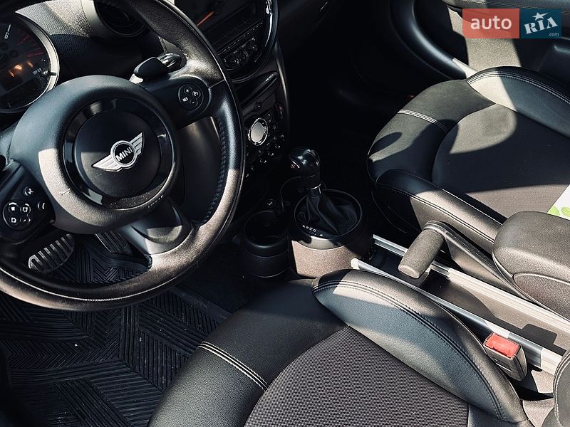 Хэтчбек MINI Cooper 2016 в Белогородке
