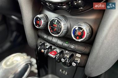 Хэтчбек MINI Cooper 2017 в Львове