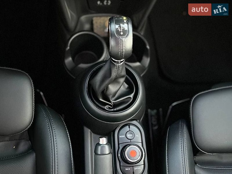 Хетчбек MINI Cooper 2018 в Києві