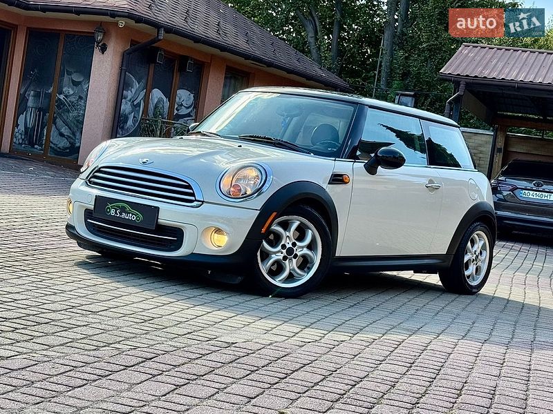 Хэтчбек MINI Cooper 2011 в Мукачево