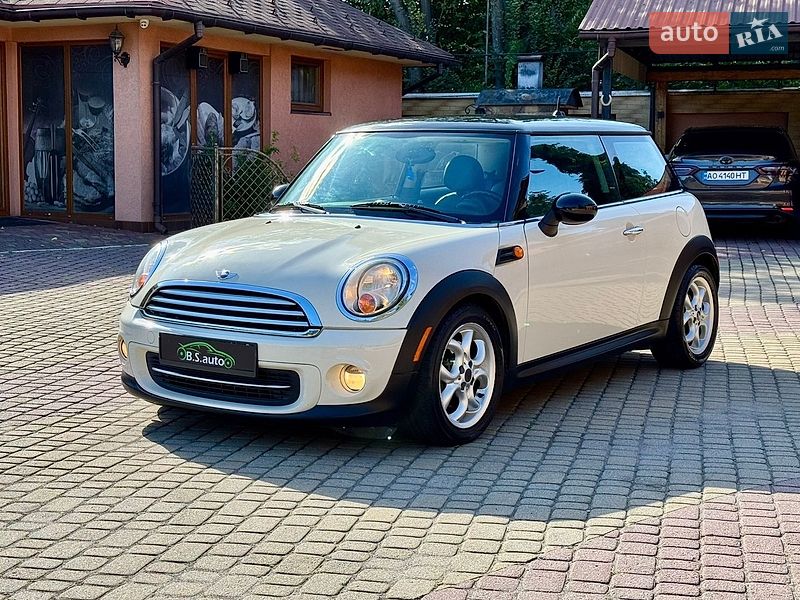 Хэтчбек MINI Cooper 2011 в Мукачево
