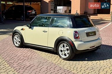 Хэтчбек MINI Cooper 2011 в Мукачево