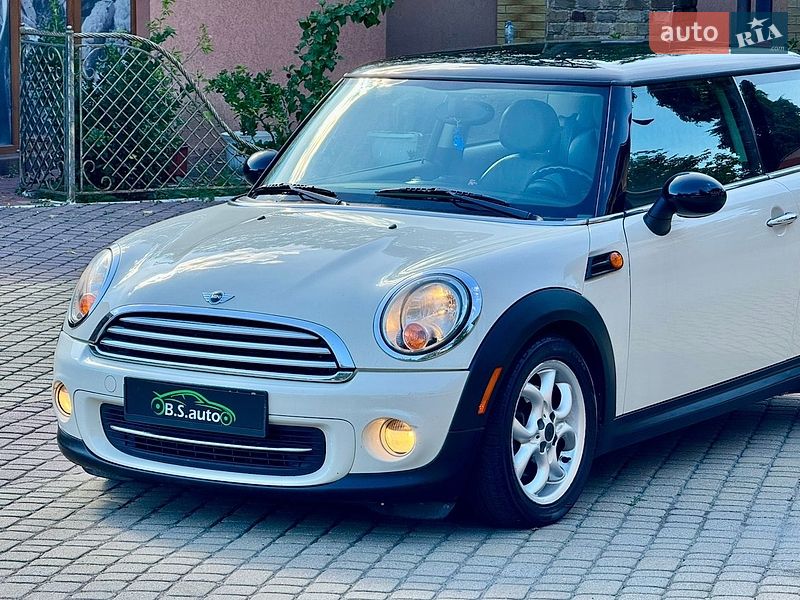 Хэтчбек MINI Cooper 2011 в Мукачево