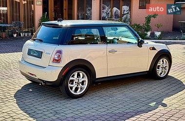 Хэтчбек MINI Cooper 2011 в Мукачево