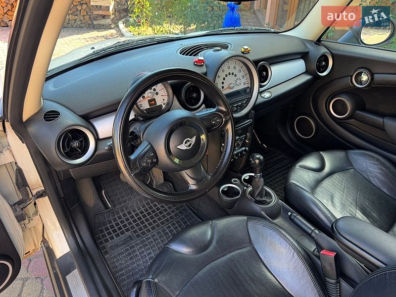 Хэтчбек MINI Cooper 2011 в Мукачево