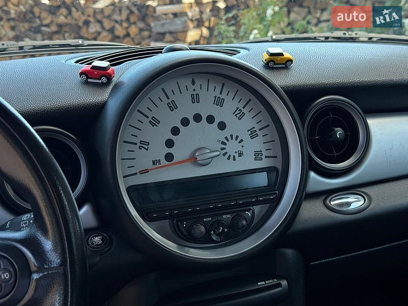 Хэтчбек MINI Cooper 2011 в Мукачево