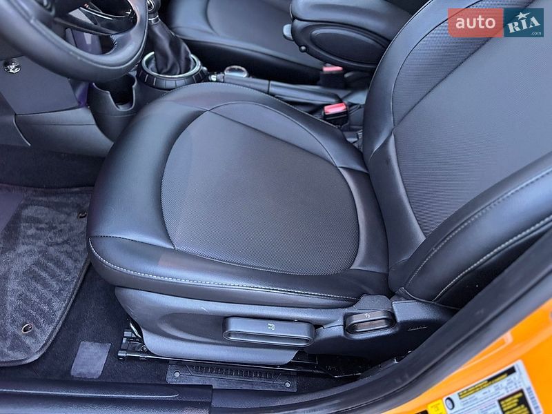 Хетчбек MINI Cooper 2015 в Києві