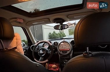 Хэтчбек MINI Cooper 2011 в Ужгороде