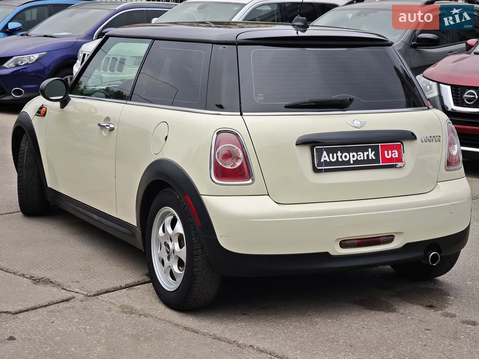 2013 MINI Cooper - мініатюра 9