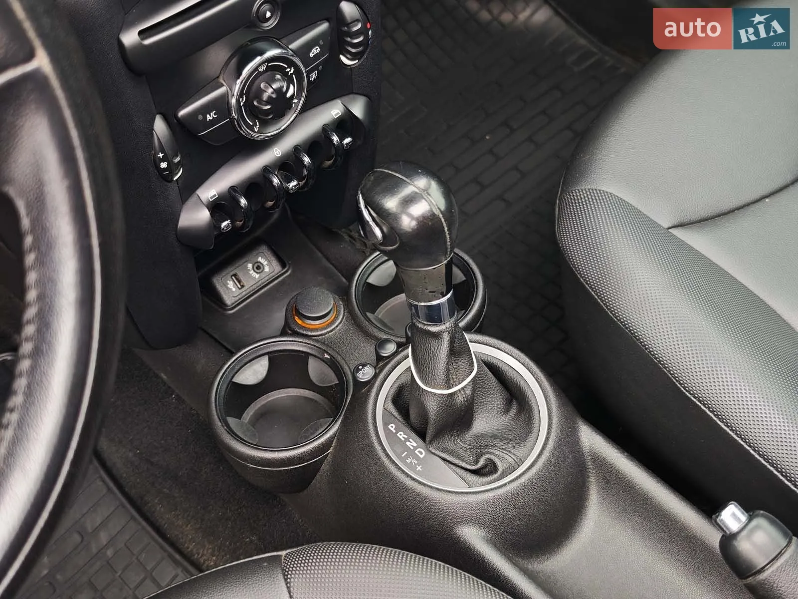 2013 MINI Cooper - мініатюра 22