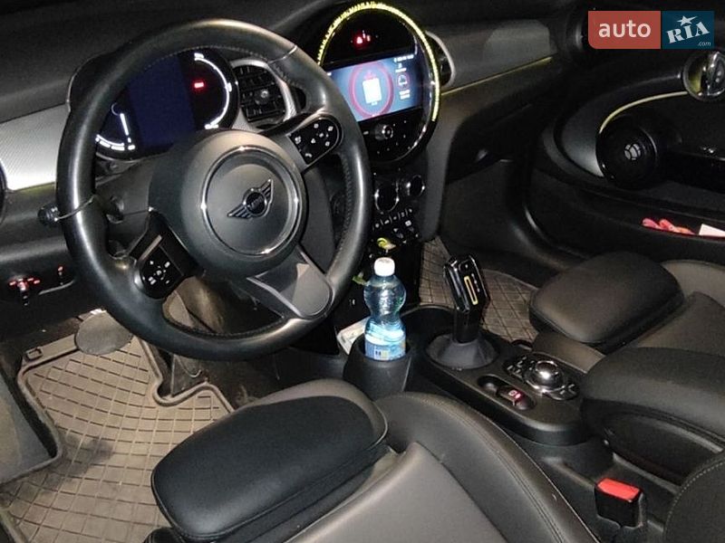 Хэтчбек MINI Cooper 2023 в Сокале