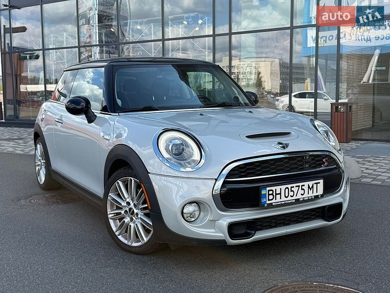 Хэтчбек MINI Cooper 2015 в Киеве