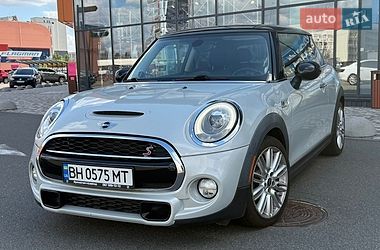 Хэтчбек MINI Cooper 2015 в Киеве
