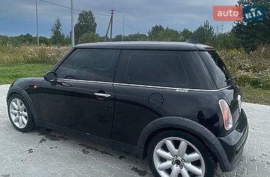 Хетчбек MINI Cooper 2002 в Городку