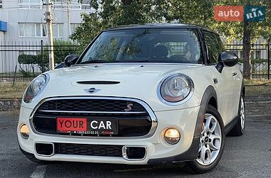 Хэтчбек MINI Cooper 2015 в Киеве