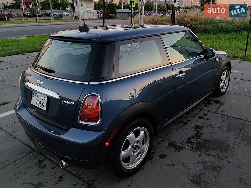 Хетчбек MINI Cooper 2010 в Києві