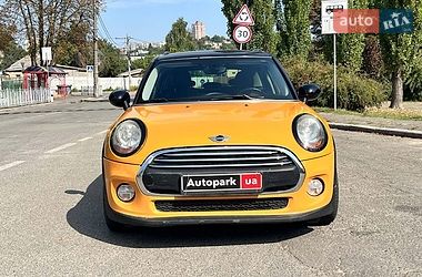 Хэтчбек MINI Cooper 2015 в Киеве