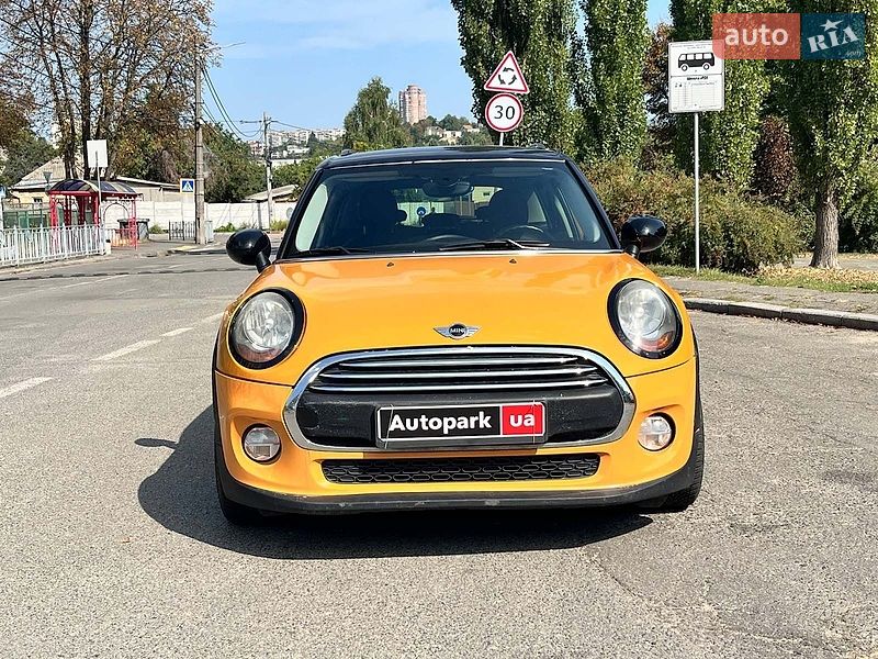 Хэтчбек MINI Cooper 2015 в Киеве