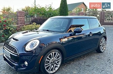 Хетчбек MINI Cooper 2016 в Тернополі