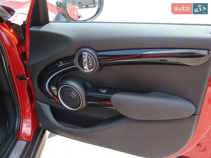 Хетчбек MINI Cooper 2015 в Києві