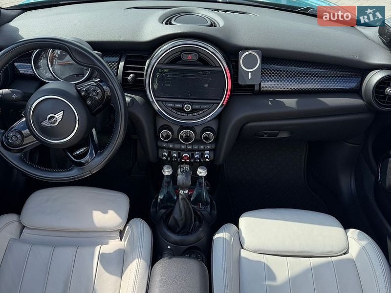 Хэтчбек MINI Cooper 2017 в Киеве