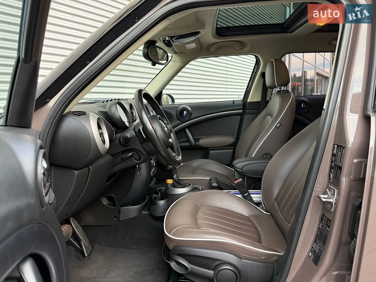 2010 MINI Cooper - мініатюра 26