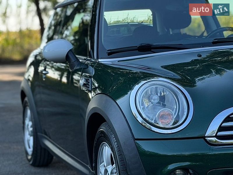 Хэтчбек MINI Cooper 2011 в Днепре фото 2 Хэтчбек MINI Cooper 2011 в Днепре