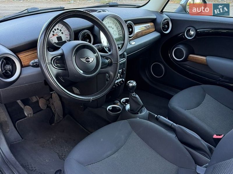 Хэтчбек MINI Cooper 2011 в Днепре фото 19 Хэтчбек MINI Cooper 2011 в Днепре