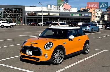 Хэтчбек MINI Cooper 2015 в Киеве